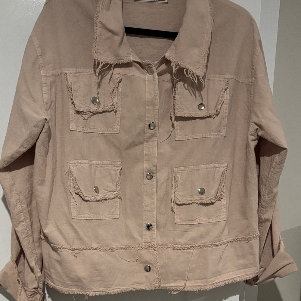 Womens Frayed Hem Utility Jacket in Blush